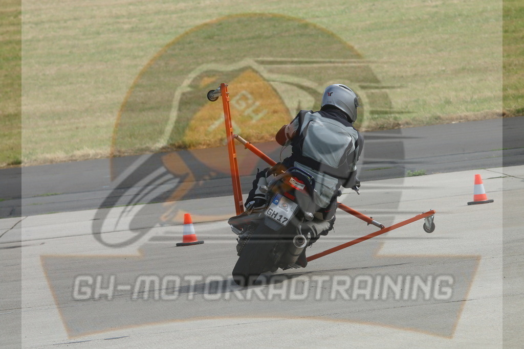 IMG_3463 | gh-motorradtraining-foto.de - Realisiert mit Pictrs.com