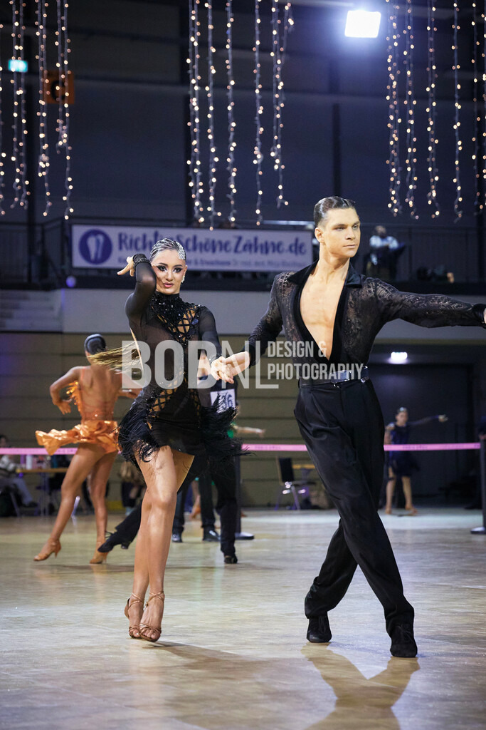 Winter Dance Festival | Mülheim a.d. Ruhr - 13.12.2025: Winter Dance Festival in Mülheim a.d. Ruhr (Westenergiehalle), Germany. Photo by: BobNL design &amp; photography - Realisiert mit Pictrs.com