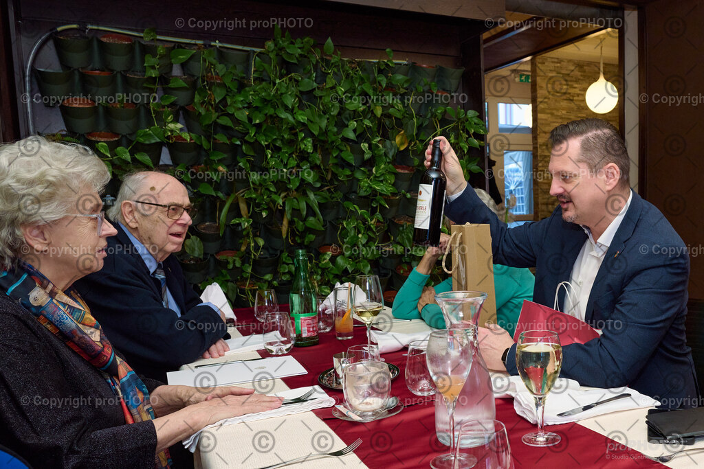 010_2026_60-Hochzeitstag-Wenzel_NZ9_6688 | proPHOTO - Realisiert mit Pictrs.com