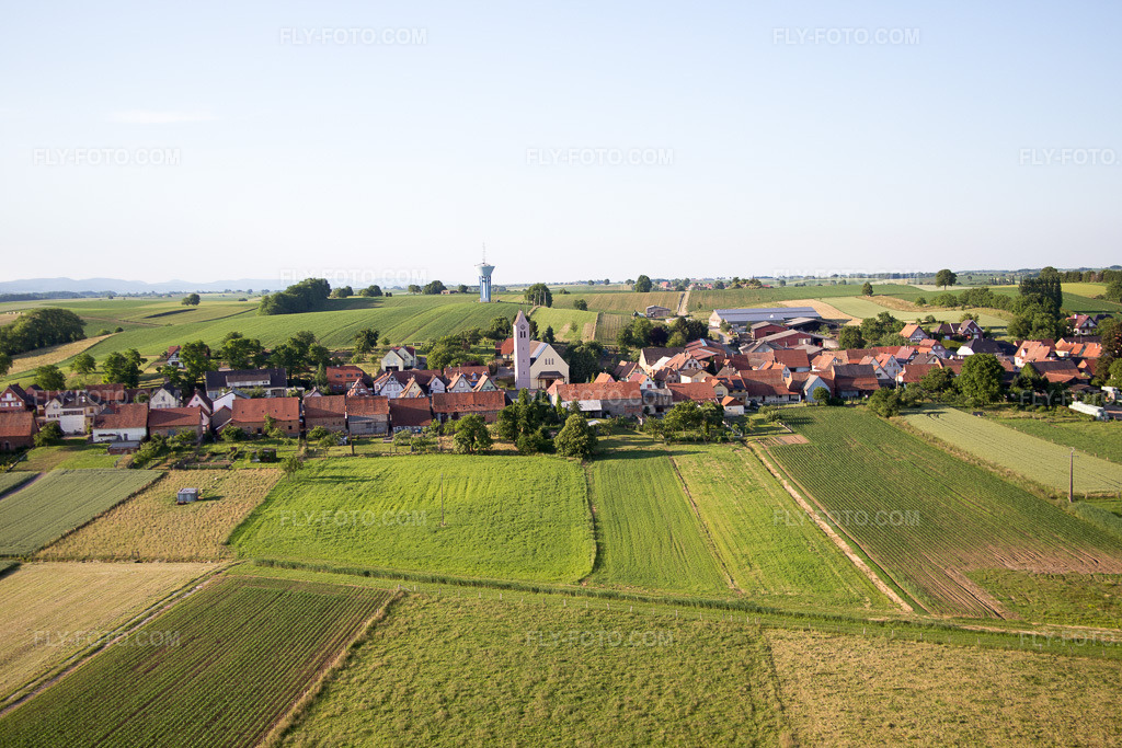 Aerial view: View of the town in Oberrœdern in the state Bas-Rhin, France.Photo: IMG_080205.jpg taken on 06/05/2015 by Werner Riehm/FLY-FOTO.comResolution of the original: 5472 x 3648 px