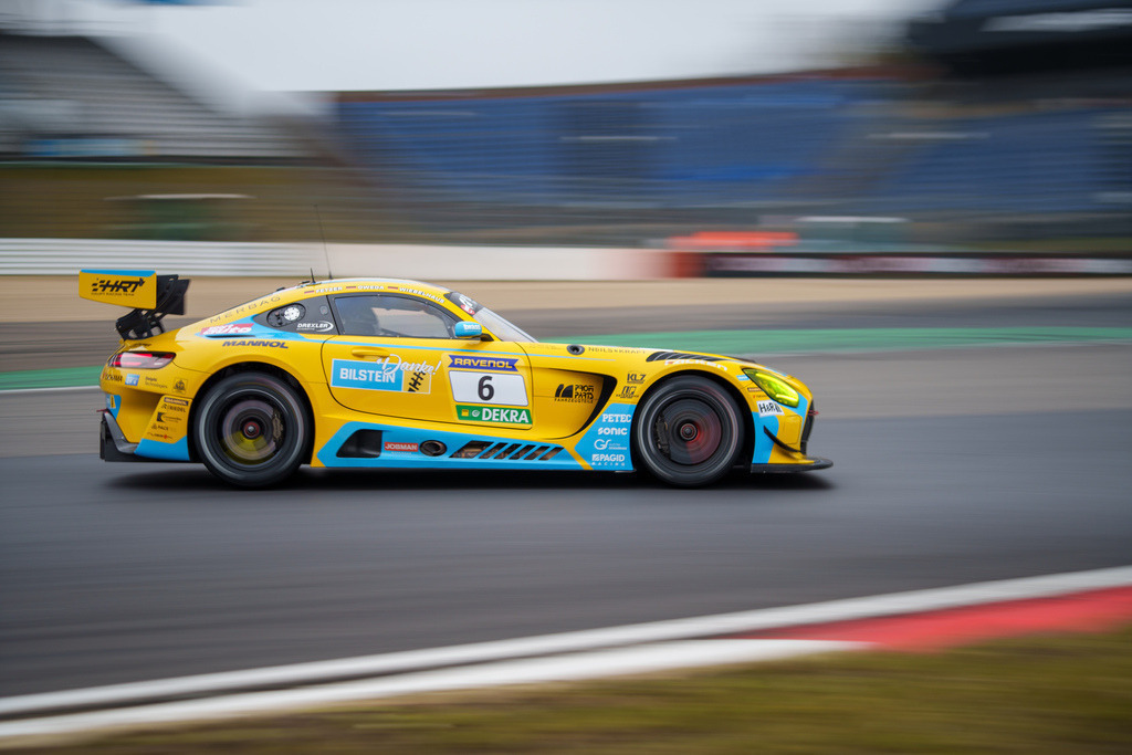 Nürburgring Langstrecken Serie (NLS) Saisonfinale | 16.11.2024 Nürburgring Langstrecken Serie (NLS) Saisonfinale, Nürburgring,Deutschland, Bild: #6 Dennis Fetzer, Salman Owega und Finn Wiebelhaus im Mercedes AMG GT3 von Team Advan HRT - Realisiert mit Pictrs.com