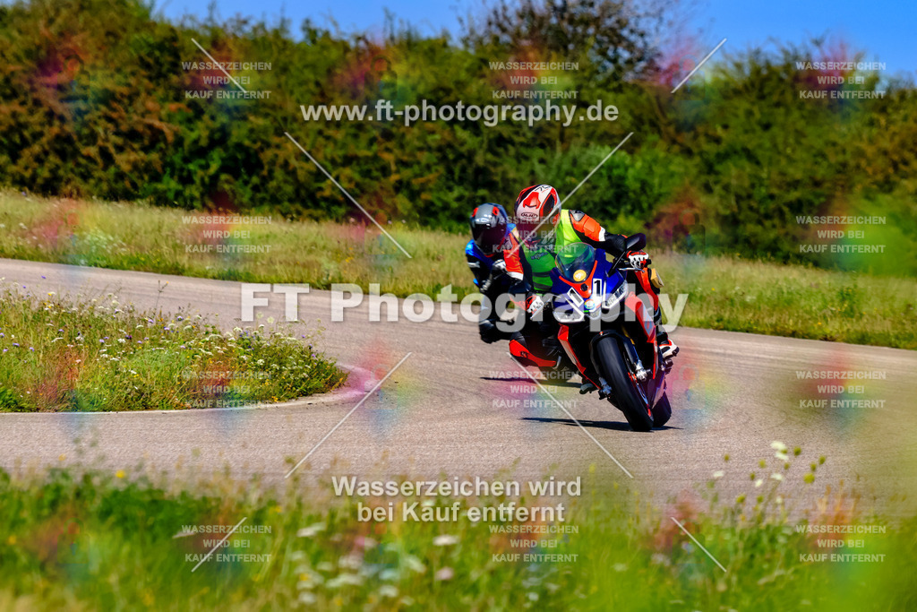 011-3095 | Hier findet Ihr Bilder von Touristenfahrten auf der Nürburgring Nordschleife oder von anderen Veranstaltungen die ich besucht habe. Viel Spass beim Durch Schauen 