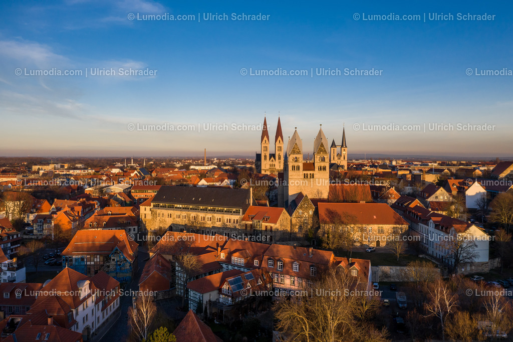 10049-50172 - Halberstädter Kirchen | Stockfoto und Bilderpool mit Bildmaterial aus Deutschland, dem Harz, Halberstadt, Quedlinburg, Wernigerode und weltweit. Qualitativ hochwertige und professionelle Fotos anschauen und kaufen. - Realisiert mit Pictrs.com
