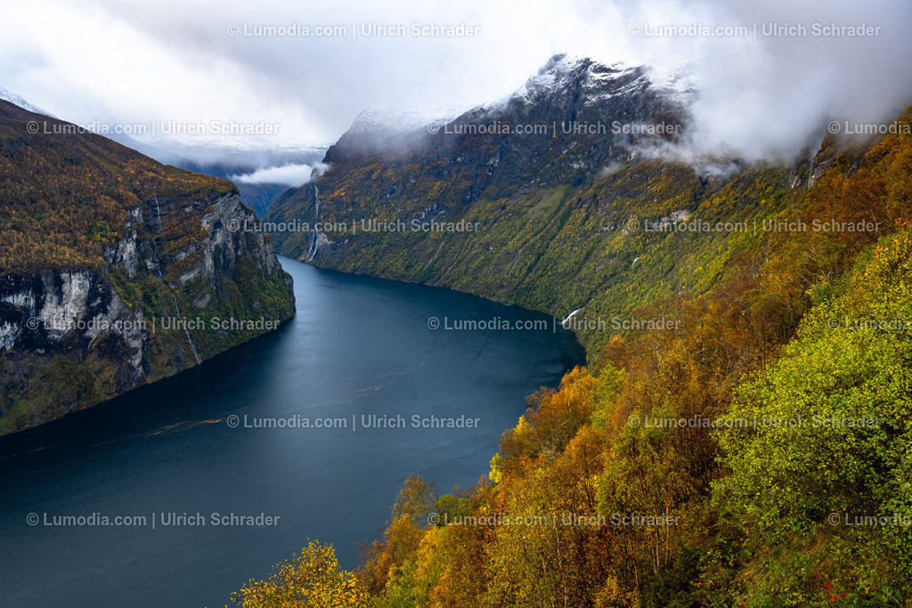 10047-10036 - Am Geirangerfjord - Norwegen | Stockfoto und Bilderpool mit Bildmaterial aus Deutschland, dem Harz, Halberstadt, Quedlinburg, Wernigerode und weltweit. Qualitativ hochwertige und professionelle Fotos anschauen und kaufen. - Realisiert mit Pictrs.com