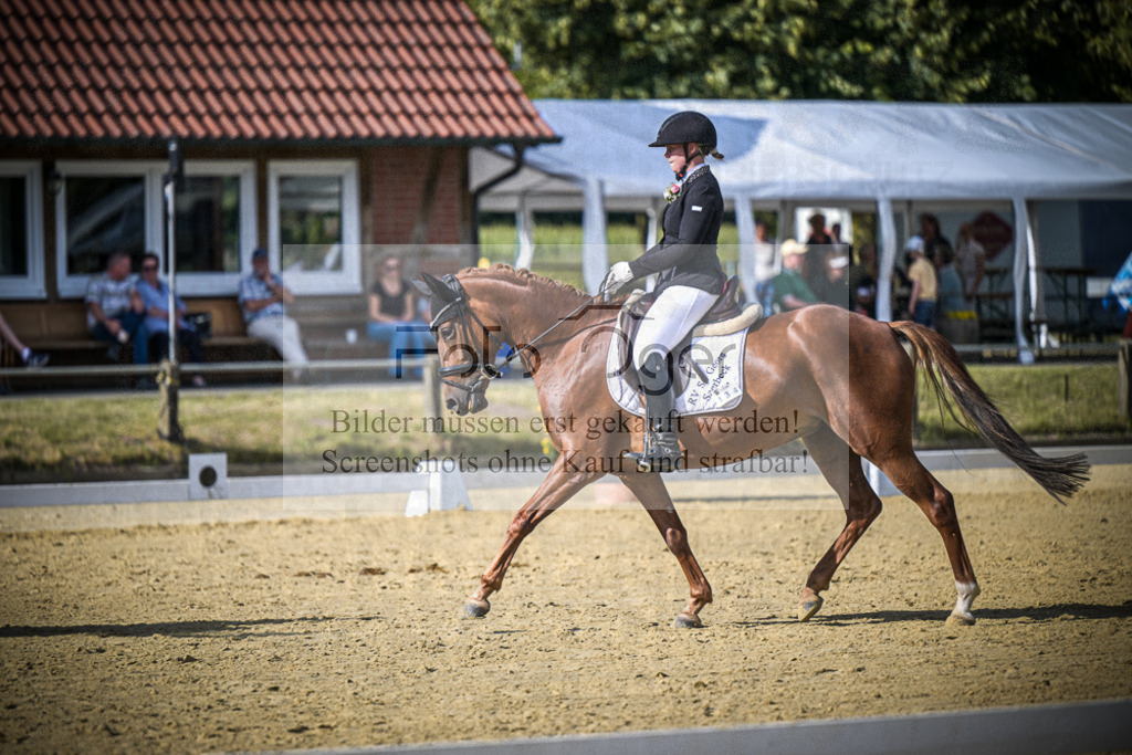 DOS_0363 | Entdecke hochwertige Reitturnierfotos von Foto Oger. Professionell, emotional und authentisch – jetzt Lieblingsmomente im Shop bestellen.Deutschlandweite Turnierfotografie. - Realisiert mit Pictrs.com