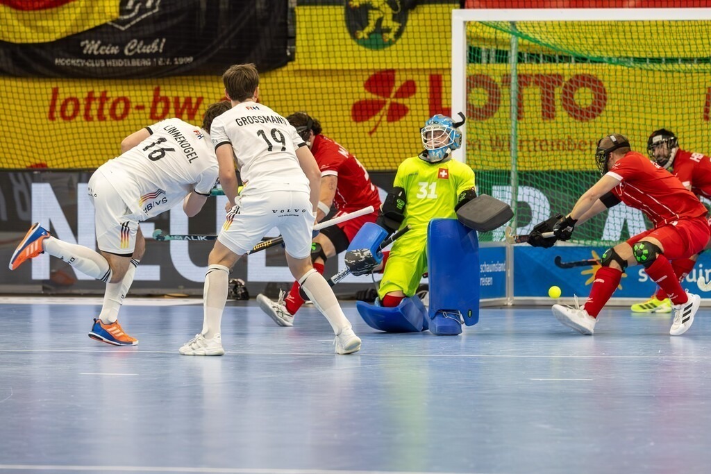 EuroHockey Indoor Championship 2026 in Heidelberg: Schweiz gegen Deutschland (Vorrunde Pool B) | EuroHockey Indoor Championship 2026 in Heidelberg: Schweiz gegen Deutschland (Vorrunde Pool B) - Realisiert mit Pictrs.com