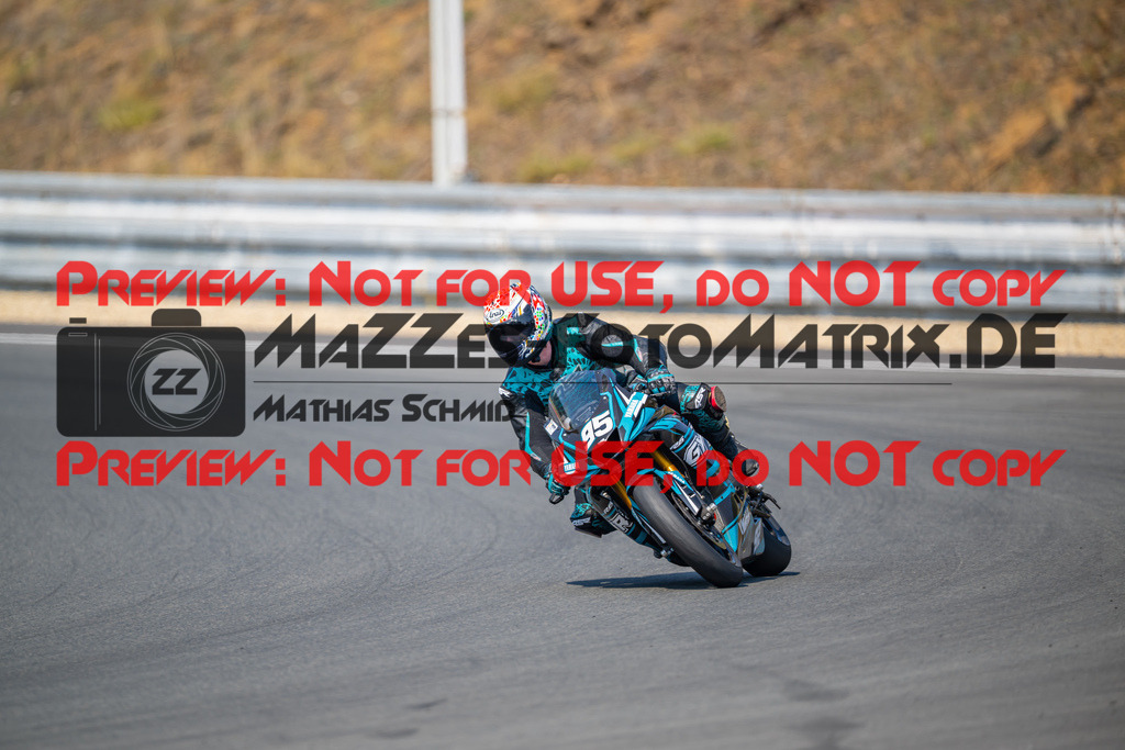 MaZZes-Fotomatrix-20260805-520901 | R1