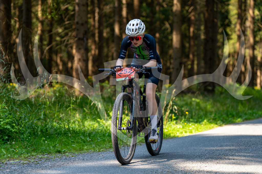 _DSC7391 | Fotogalerie der Treibjagd im Dunkelwald - Dein MTB Etappenrennen im Erzgebirge - Realisiert mit Pictrs.com