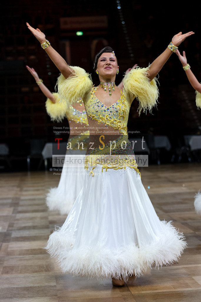 20241109_DM-Formationen_Vorrunde_3134 | Tanzsportbilder, Standardtanz, Lateintanz, WDSF, DTV, LTVB, dancecomp, goc, hessen tanzt, blaues band der spree, walzer, tango, wiener walzer, slowfox, quickstepp, samba, rumba, cha-cha-cha, paso doble. jive, hd-kroft photography, turniertanzsport