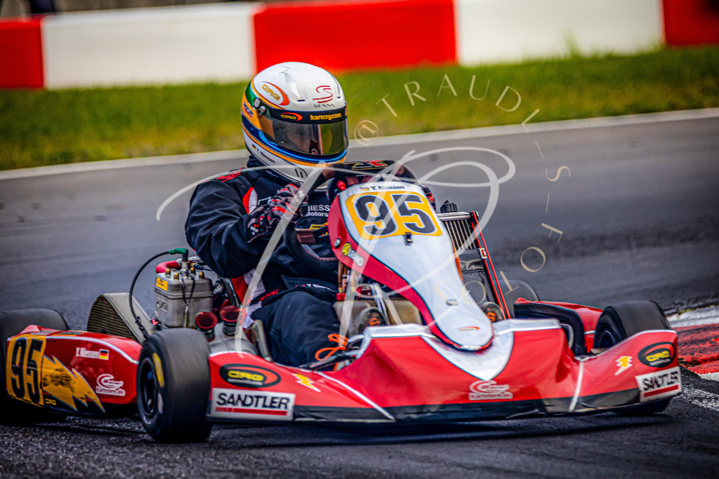 FD13190D-E887-47F8-9E48-2564B71C1AE7 | traudl_s_fotos