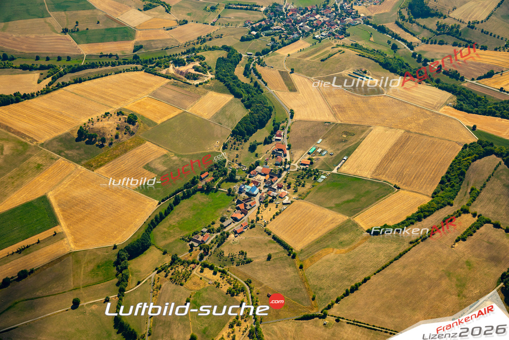 Die Luftaufnahme Oberaschenbach - Nüsttal wurde 2022 vom Flugzeug aus (keine Drohne) erstellt. Hohe Auflösung -für große Poster und Wandbilder geeignet - Garantiert!
