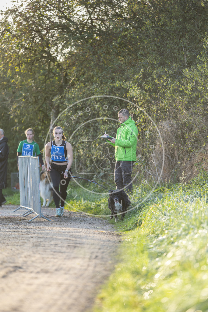 Pfotenfotografie.de_DV3A2460 | Hundefotografie, Tierfotograf, Pfotenfotografie, Fotoshooting Hund, Hunde Portrait, Hundesport, Hundeportraits, Heideshooting, Hunde, Sportfotograf, Hundefotograf, Turnierhundsport, THS, canicross - Realisiert mit Pictrs.com