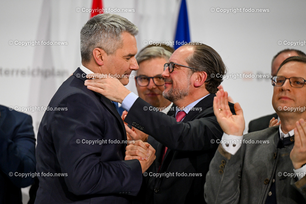 Der Oesterreichplan_ OeVP_ Wels_ 26.01.2024-106 | 26.01.2024, Wels, AUT, ÖVP, Der Österreichplan, im Bild BK Karl Nehammer (VP, Bundeskanzler), BM Alexander Schallenberg (VP, europaeische und internationale Angelegenheiten)