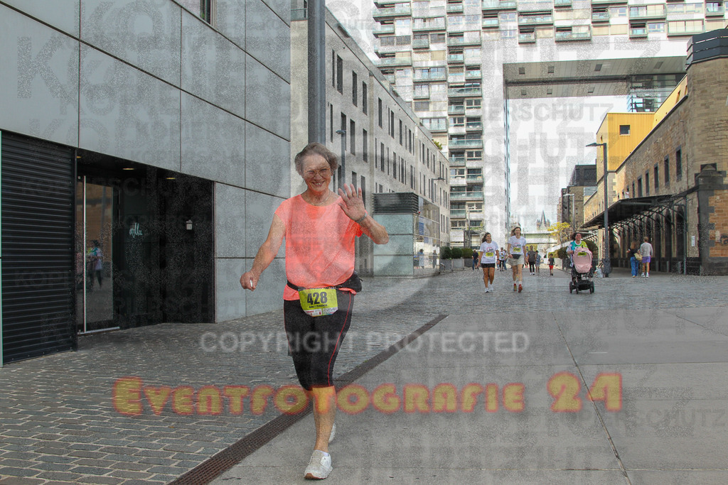 250920_1343_EV4_6523 | Sportfotografie im Rhein-Sieg Kreis, Köln, Bonn, NRW, Rheinland Pfalz, Hessen, etc. Unser Tätigkeitsfeld umfasst den Laufsport vom Volkslauf über den Marathon, Duathlon, Triathon bis zum Ultralauf wie Kölnpfad Ultra oder Schindertrail.