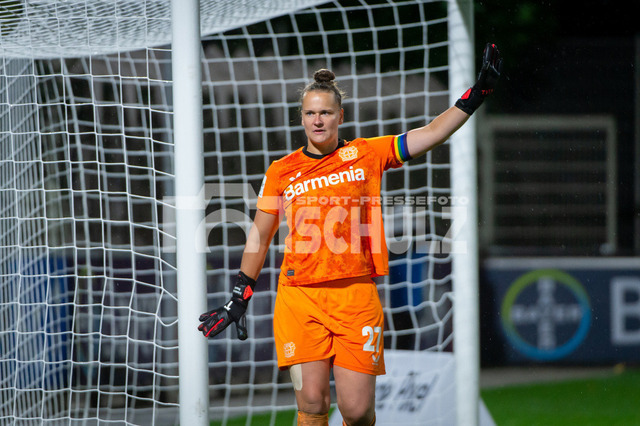 20240927_NSZ_7427 | Friederike Repohl (Bayer Leverkusen,No.27)DEU, Leverkusen, 27.09.2024 Fußball, Frauen, Google Pixel Frauen-Bundesliga, Saison 2024/2025, 4. Spieltag, Bayer 04 Leverkusen - TSG HoffenheimDIE DFB-RICHTLINIEN UNTERSAGEN JEGLICHE NUTZUNG VON FOTOS ALS SEQUENZBILDER UND/ODER VIDEOÄHNLICHE FOTOSTRECKEN - Realisiert mit Pictrs.com