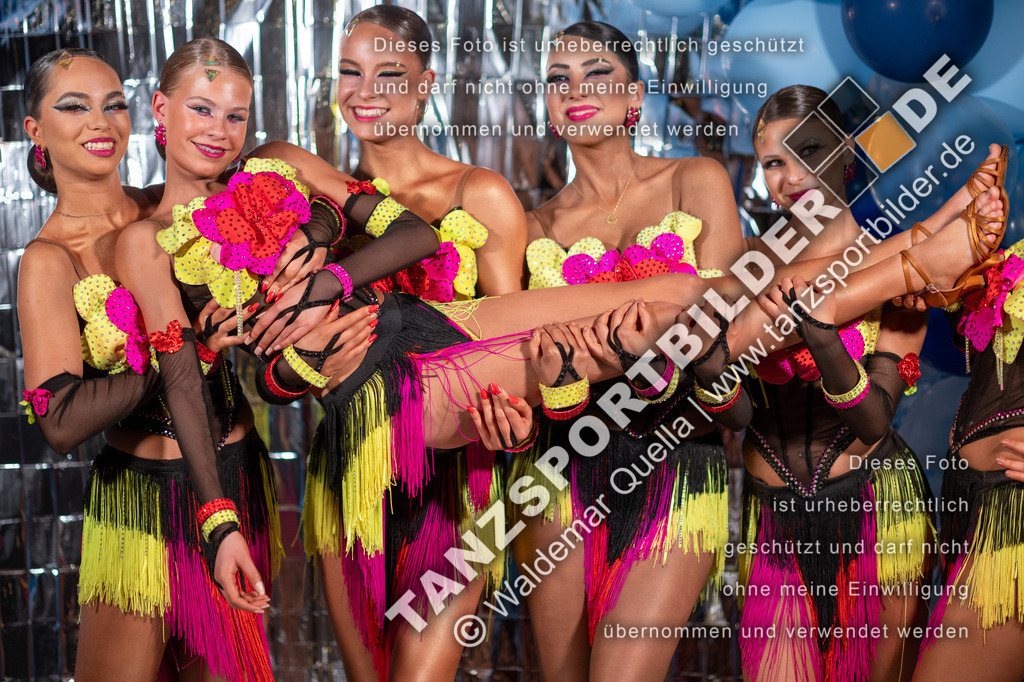 20260322-13566 | Hier finden Sie Tanz Bilder vom Latein und Standard Formationen tanzen. Sportbilder vom Tanzsport. Schöne Fotos und von Weltmeisterschaft, Europameisterschaft, Bundesliga, Regionalliga, Oberliga und Landesliga sowie von GOC Stuttgart, DanceComp, WM Bremen