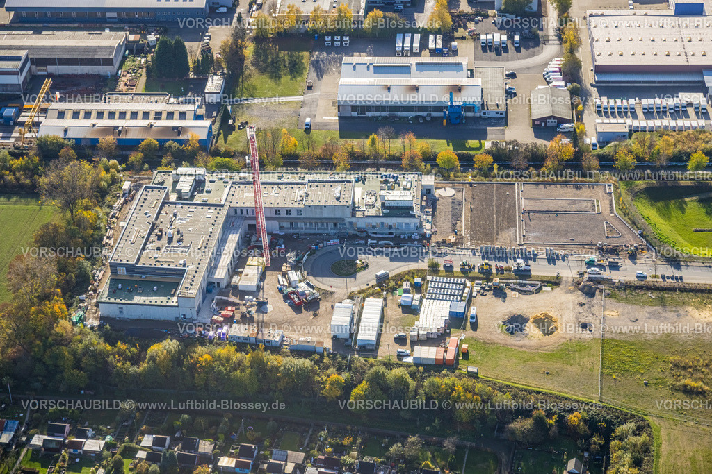 Bochum221100141 | Luftbild, Baustelle und Neubau im Gewerbegebiet An der Salzstraße, Neue Zentralküche des Katholischen Klinikums Bochum und der St. Elisabeth Gruppe, Gerthe, Bochum, Ruhrgebiet, Nordrhein-Westfalen, Deutschland