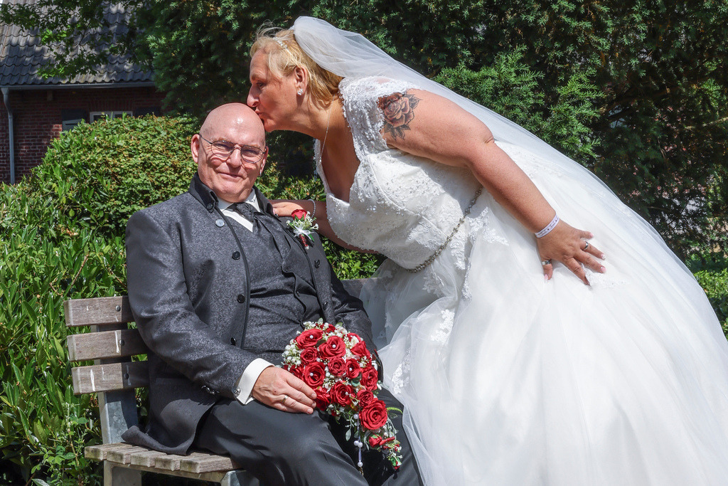 top-top.de Hochzeiten017 | Foto, Video, Fotografie, Videografie, Fotobox, DJ, Discjockey, Musik, Musikbox, Veranstaltung, Photobooth, Amazon, Ebay, Buchtipp, Bestseller, Autor, Verlag, Buch, Wesel, Hamminkeln, NRW, Dinslaken, Rees, Drohne, Hochzeit, Party, Fotobox, Wesel, Fotograf