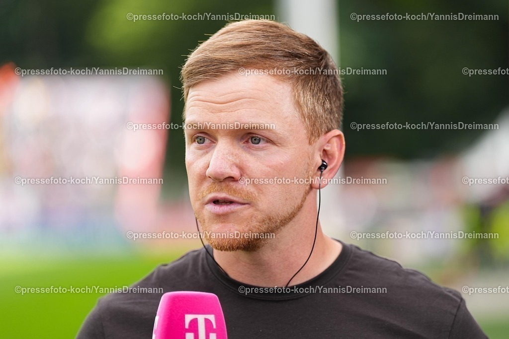 xYDR03082501004 | 03.08.2025, xydrx, Fußball, 3.Liga, Viktoria Köln - FC Schweinfurt 05, Saison 2025 2026, Sportpark Höhenberg: Marian Wilhelm (Cheftrainer Viktoria Köln)  DFB regulations prohibit any use of photographs as image sequences and or quasi-video.