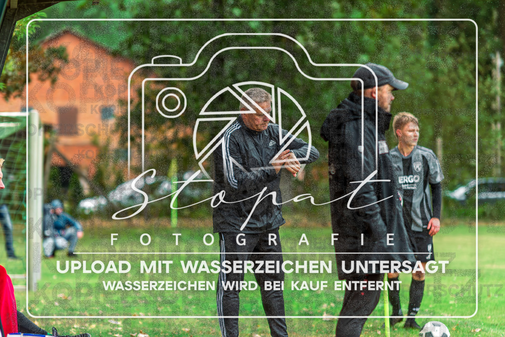 SGWFGFS-1026 | Joerg Scholz beim Herren Kreisliga HK Spiel zwischen SG Schulern/Wintermoor und FG Fulde-Stellichte im Stadion Wintermoor, Schneverdingen (Simon Paul Stopat) - Realisiert mit Pictrs.com