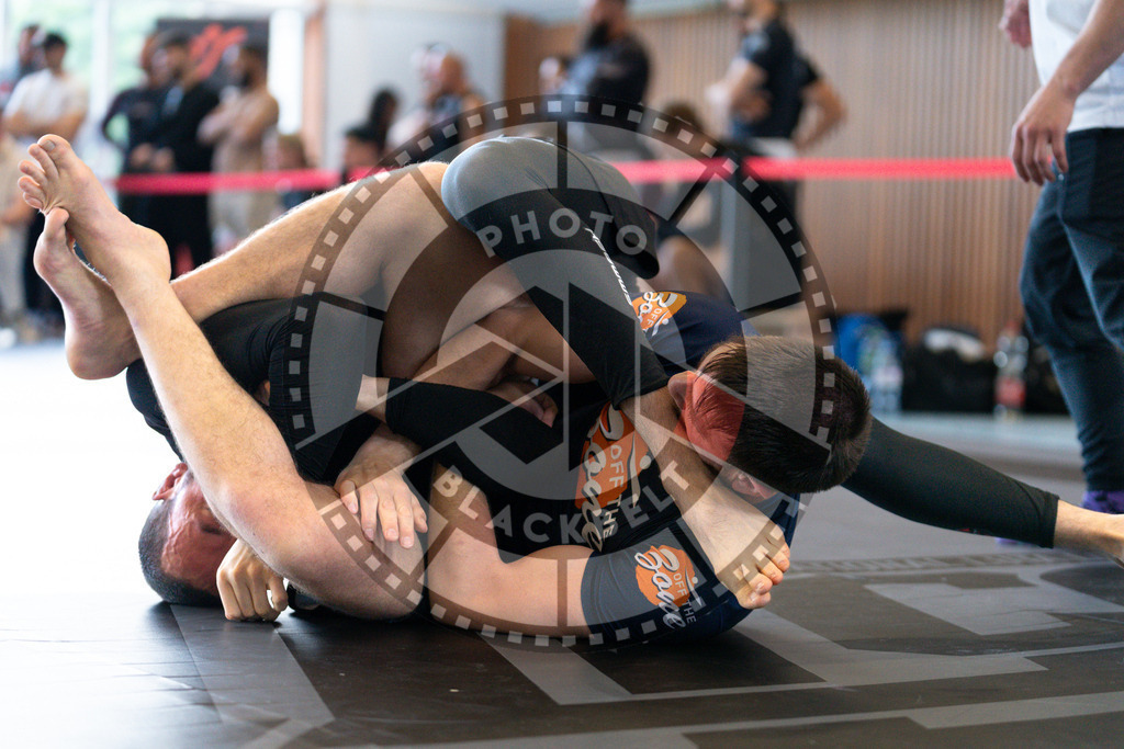 20240608PBB02034 | Fighters compete during the ILLCS VII summer edition luna livre competition in Hannover, Germany, on June 8, 2024.