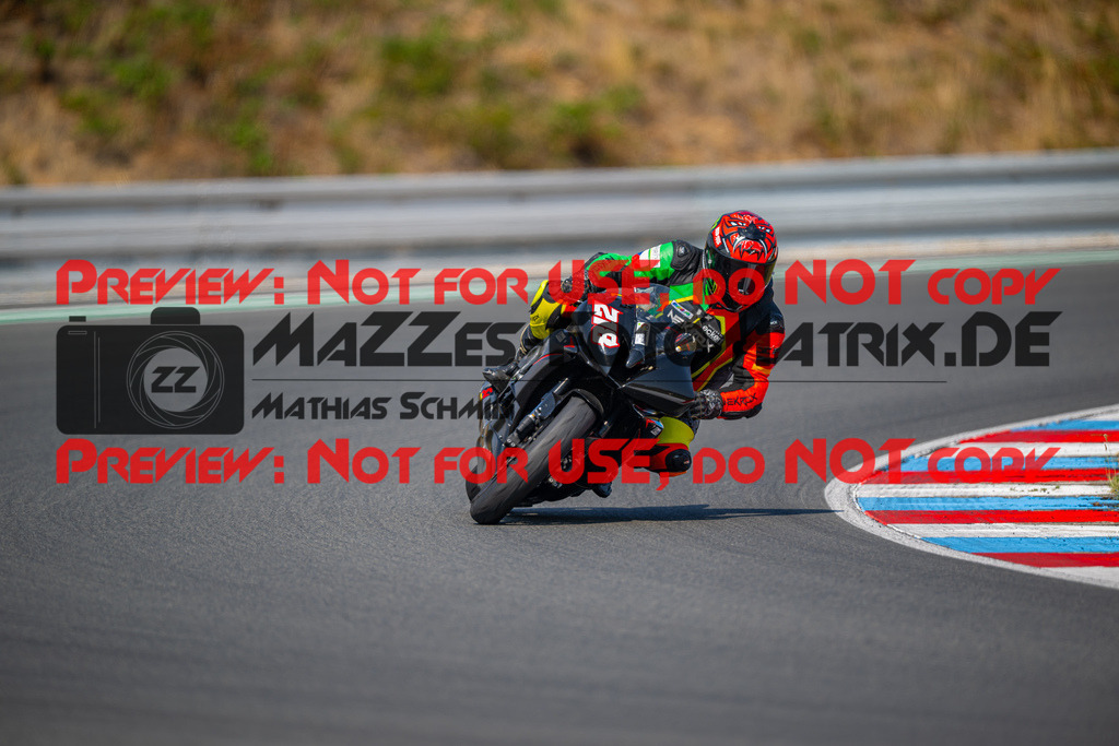 MaZZes-Fotomatrix-20260805-528523 | OPEN