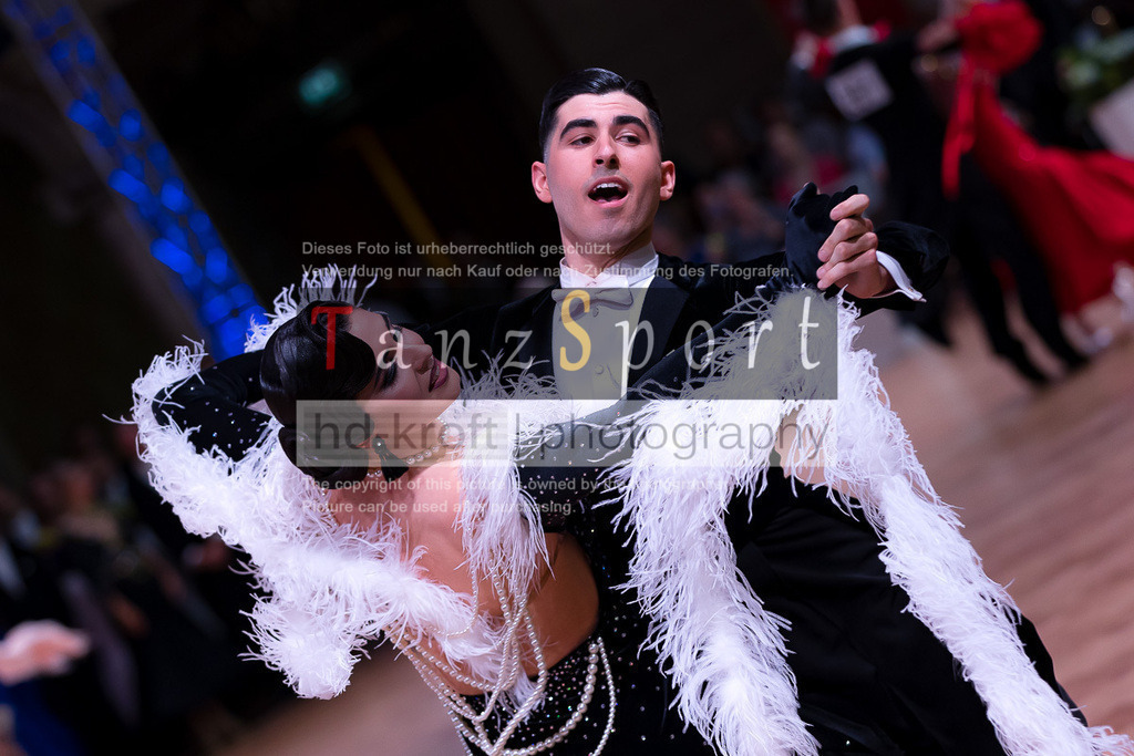 20240706_WDSF_RS_Std_9885 | Tanzsportbilder, Standardtanz, Lateintanz, WDSF, DTV, LTVB, dancecomp, goc, hessen tanzt, blaues band der spree, walzer, tango, wiener walzer, slowfox, quickstepp, samba, rumba, cha-cha-cha, paso doble. jive, hd-kroft photography, turniertanzsport