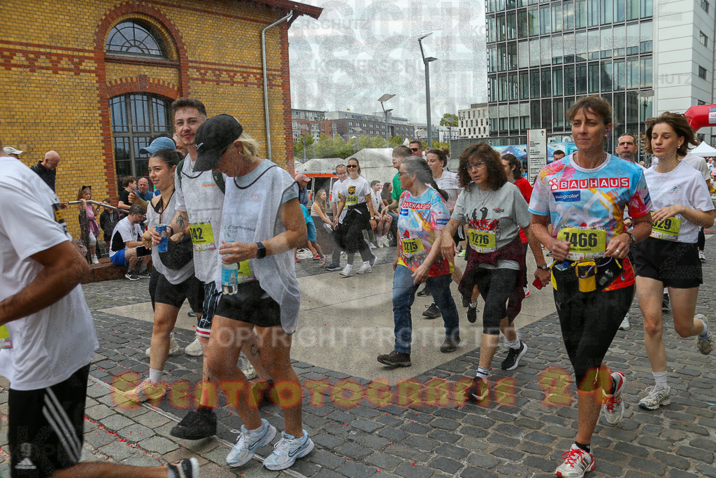 250920_1302_EX1_3889 | Sportfotografie im Rhein-Sieg Kreis, Köln, Bonn, NRW, Rheinland Pfalz, Hessen, etc. Unser Tätigkeitsfeld umfasst den Laufsport vom Volkslauf über den Marathon, Duathlon, Triathon bis zum Ultralauf wie Kölnpfad Ultra oder Schindertrail.