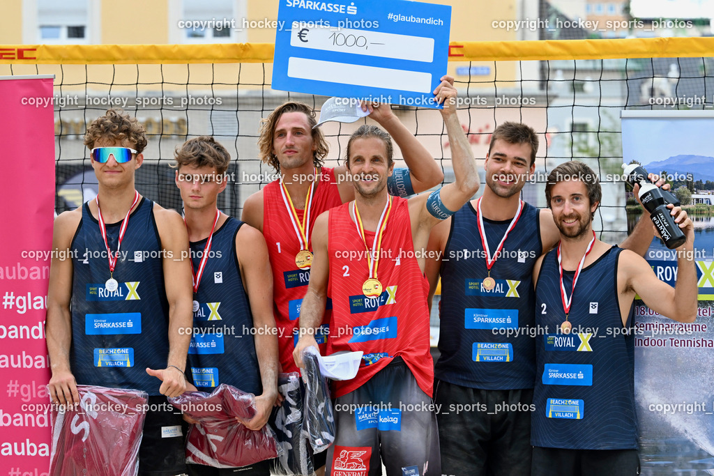 Kärntner Landesmeisterschaft Beach Volleyball | KLEMEN Michael Mario, SPONER Philipp, #2 HUBER Alexander Philipp, #1 FRIEDL Felix, RAINER Christian, RIEGLER Stefan, Kärntner Landesmeisterschaft Beach Volleyball, Kärntner Landesmeisterschaft Beach Volleyball am 18.08.2024 in Villach (Rathausplatz Villach), Austria, (Photo by Bernd Stefan)