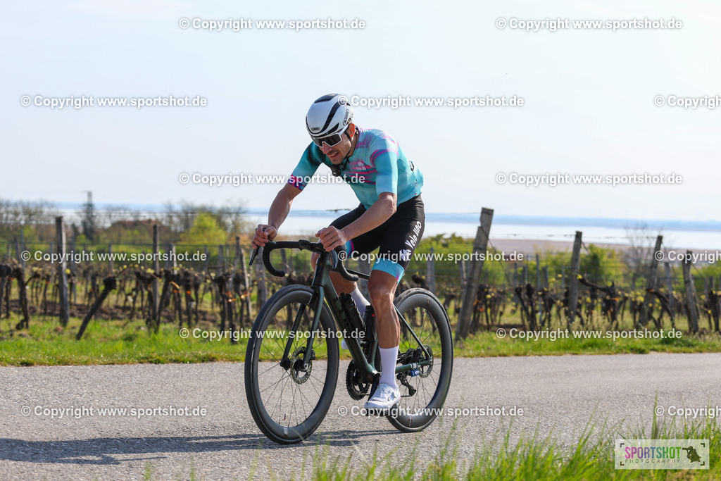 IMG_0940 | @sportshot_your_pictrs #yourpictures#roadtowm2029 #nrm #neusiedlerseeradmarathon #neusiedlersee #neusiedlerseetourismus #burgenland #mörbisch #nrm26 #burgenlandtourismus #voglundco #poweredbyburgenlandtourismus #radsport #rad #marathon #ucigranfondo #visitburgenland #ucigranfondoworldseries