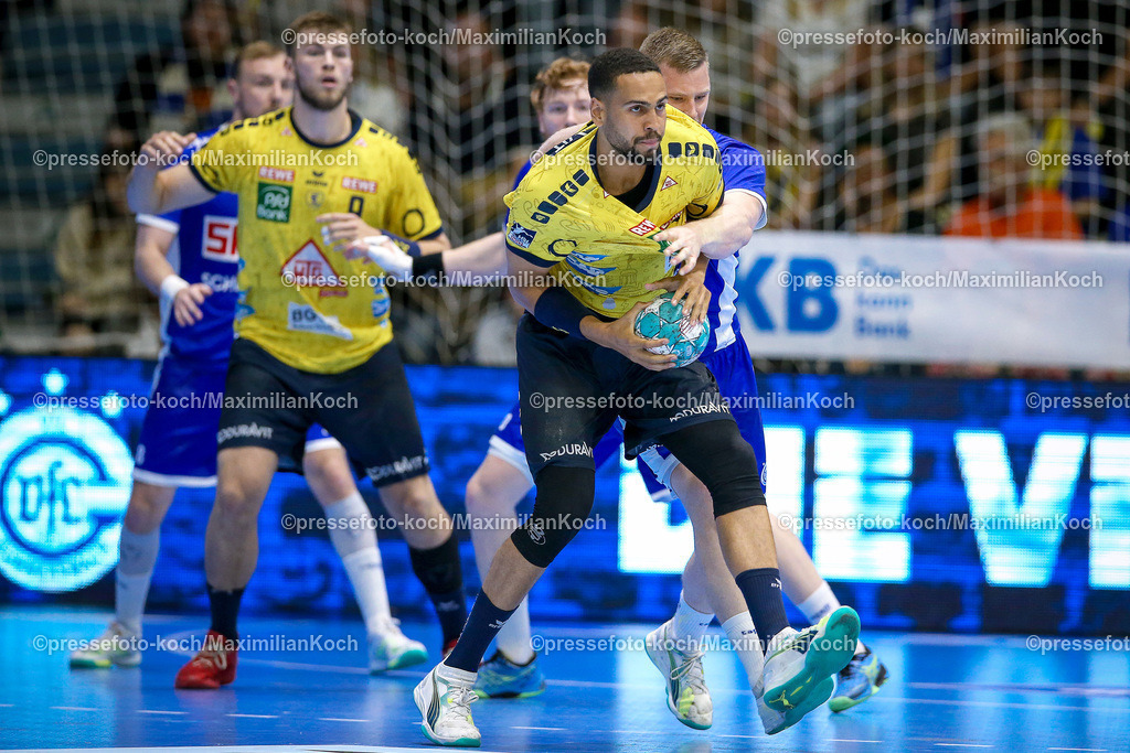 Gum1HBL19052401092 | 19.05.2024, Gummersbach, Handball, Liqui Moly Bundesliga, Schwalbe-Arena, VfL Gummersbach - Rhein-Neckar Löwen: Philipp Ahouansou (Rhein-Neckar Löwen) hat am Kreis zu Kämpfen