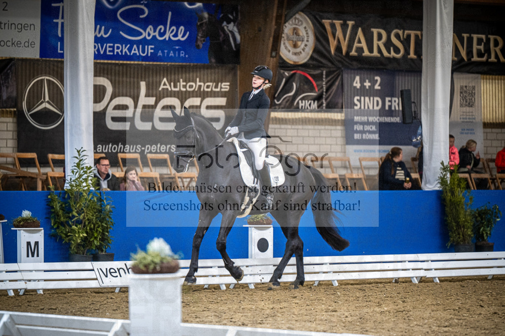 DOS_3549 | Entdecke hochwertige Reitturnierfotos von Foto Oger. Professionell, emotional und authentisch – jetzt Lieblingsmomente im Shop bestellen.Deutschlandweite Turnierfotografie. - Realisiert mit Pictrs.com
