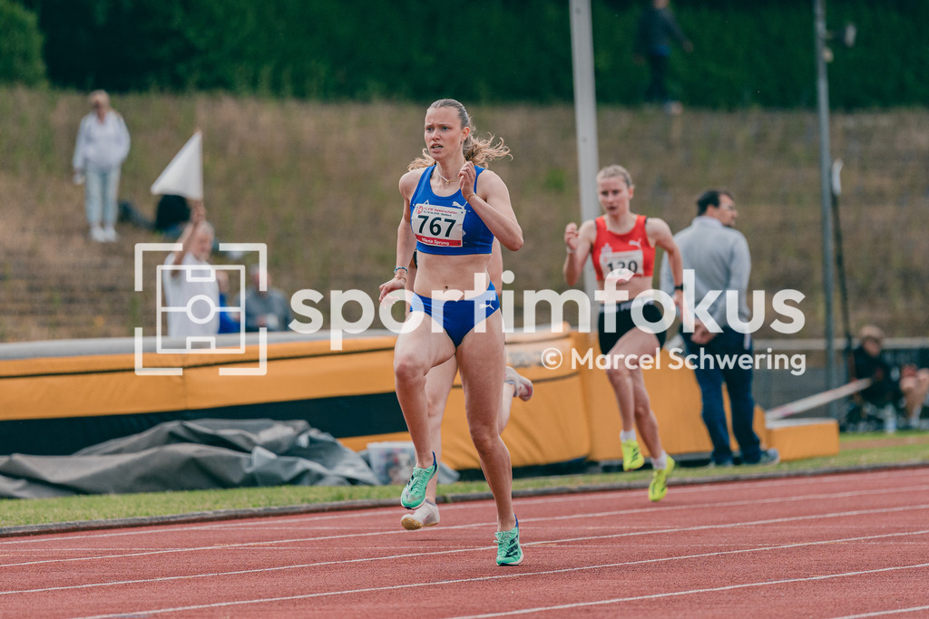 FLVW-Meisterschaften 2026 | Impressionen und Wettkampfszenen der FLVW-Meisterschaften 2026 mit Athletinnen und Athleten verschiedener Vereine und Altersklassen in unterschiedlichen Disziplinen der Leichtathletik. - Realisiert mit Pictrs.com