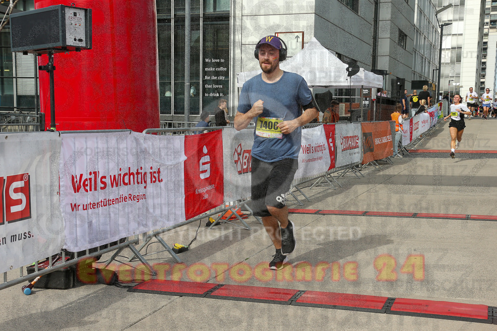 250920_1327_EX1_4756 | Sportfotografie im Rhein-Sieg Kreis, Köln, Bonn, NRW, Rheinland Pfalz, Hessen, etc. Unser Tätigkeitsfeld umfasst den Laufsport vom Volkslauf über den Marathon, Duathlon, Triathon bis zum Ultralauf wie Kölnpfad Ultra oder Schindertrail.