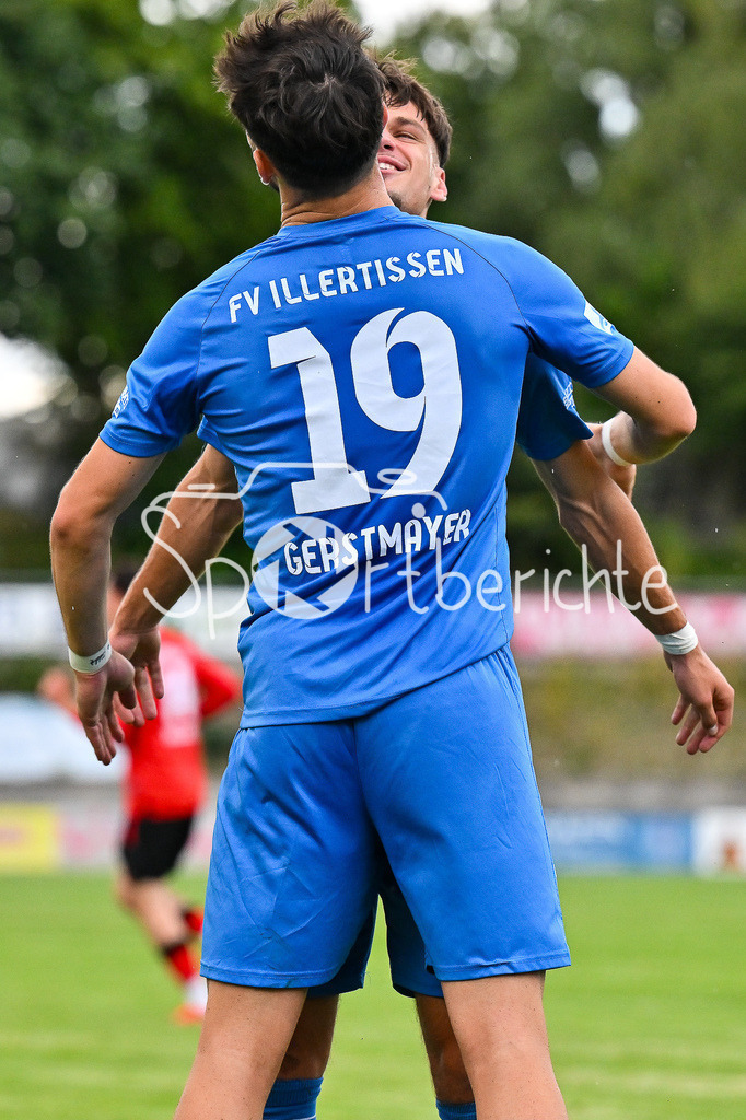 TSV Aindling - FV Illertissen | Jubel nach dem Treffer zum 0-1 durch Daniel GERSTMAYER (Illertissen 19) / Tor / Torschuetze / Freude / Happy / Verbandspokal Bayern: TSV Aindling - FV Illertissen, TSV Aindling Hauptplatz am 05.08.2025