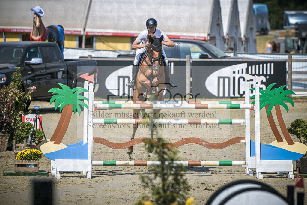 DOS_1808 | Entdecke hochwertige Reitturnierfotos von Foto Oger. Professionell, emotional und authentisch – jetzt Lieblingsmomente im Shop bestellen.Deutschlandweite Turnierfotografie. - Realisiert mit Pictrs.com