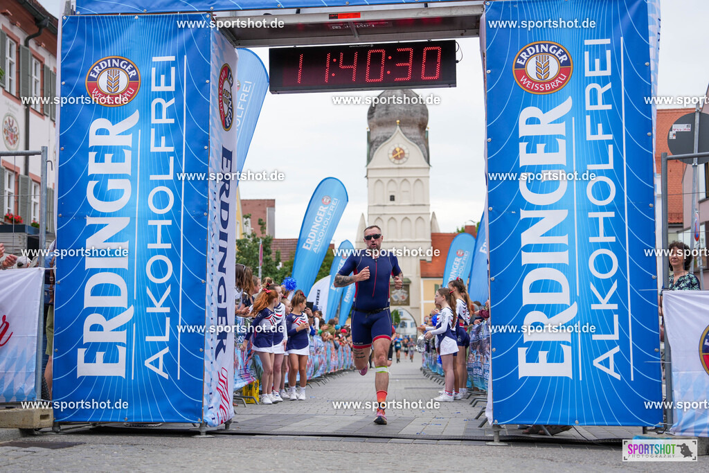 DSC02643 | Stadttriathlon Erding 2025. #yourpictrs #sportshot_your_pictrs @Sportshotphotography #stadttriathlonerding Copyright: www.sportshot.de