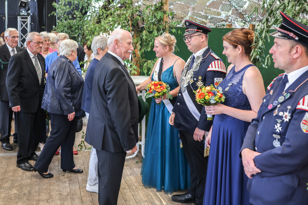 top-top.de 20240705-017 | Foto, Video, Fotografie, Videografie, Fotobox, DJ, Discjockey, Musik, Musikbox, Veranstaltung, Photobooth, Amazon, Ebay, Buchtipp, Bestseller, Autor, Verlag, Buch, Wesel, Hamminkeln, NRW, Dinslaken, Rees, Drohne, Hochzeit, Party, Fotobox, Wesel, Fotograf