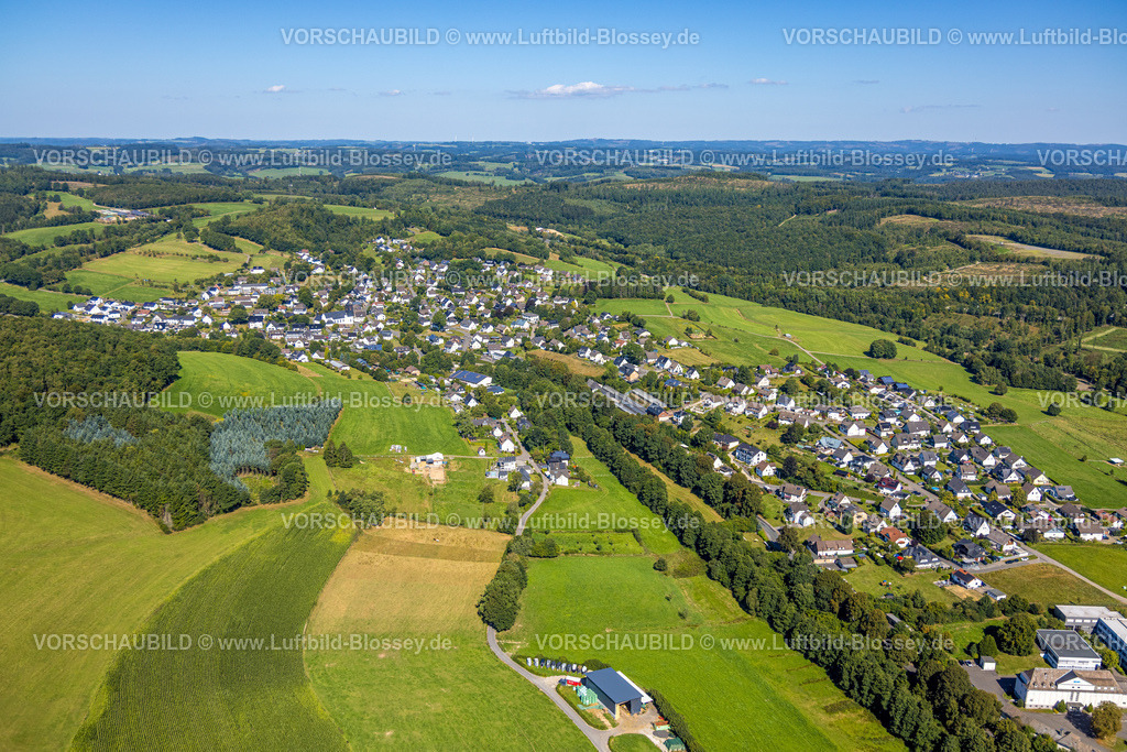 Wenden250812133 | Luftbild, Wohngebiet Ortsansicht Ortsteil Hillmecke und Wald, Hillmicke, Wenden, Sauerland, Nordrhein-Westfalen, Deutschland