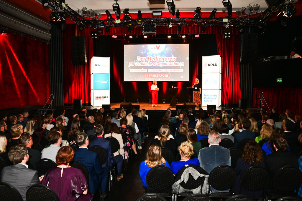 0106Media_V_Award_2025_Foto_Stefan_Wernz | Fotograf Köln - Realisiert mit Pictrs.com