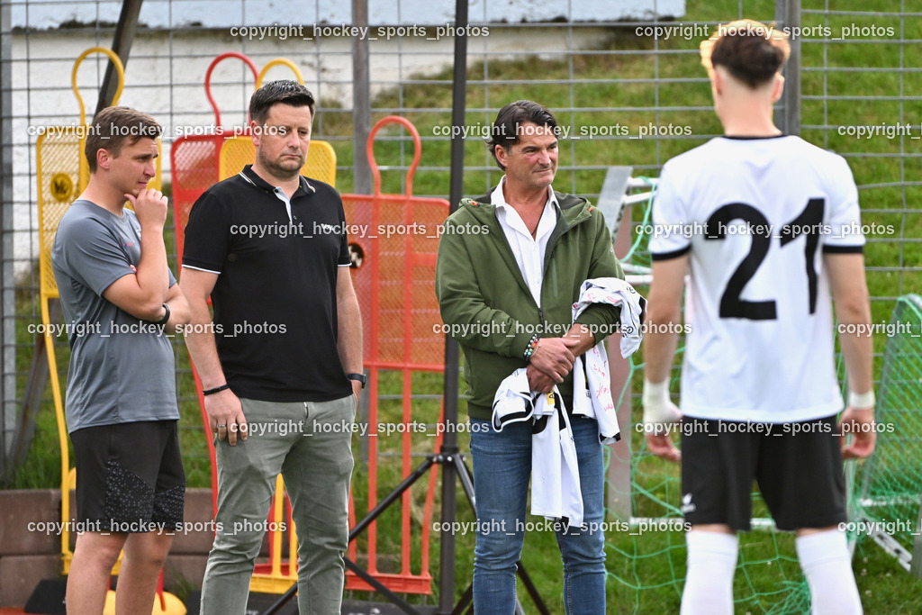 SV Spittal 1921 vs. ATUS Velden | Verabschiedung Trainerteam SV Spittal, Headcoach Headcoach SV Spittal Philipp Dabringer,  Asisstentcoach SV Spittal Mario Mihajlovic, Obmann SV Spittal Gerald Gadnik, SV Spittal 1921 vs. ATUS Velden, SV Spittal 1921 vs. ATUS Velden am 05.06.2025 in Spittal an der Drau (Goldeck Stadion), Austria, (Photo by Bernd Stefan)