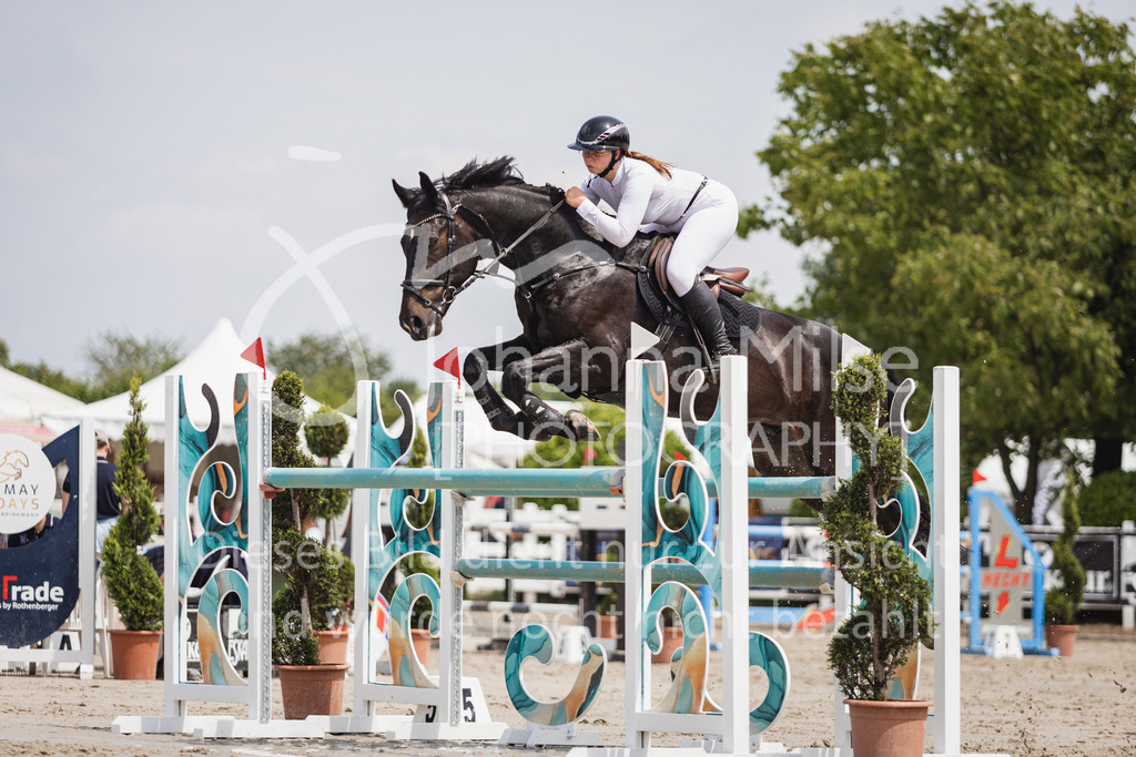 250531_MayDays_M2-SpringenmstAnf-746 | Deine schönsten Turniermomente als professionelle Fotos! Entdecke hochwertige Pferdesport-Fotografie im Online-Shop. Jetzt Fotos finden & bestellen!