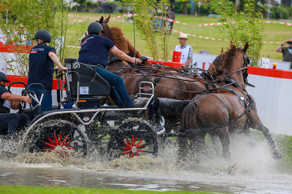 16_DanielSchneiders_AUT_07 | Bildergalerie von Sport-Ereignissen aber auch von weiteren spannenden Dingen - nicht nur vom Niederrhein. In Anlehnung an den bekannten Spruch von Hanns Dieter Hüsch heißt das Motto: "Niederrhein ist überall".  - Realisiert mit Pictrs.com