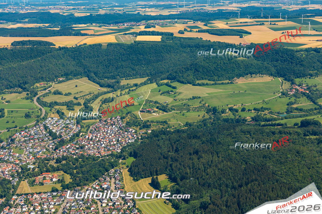 Aktuelles Luftbild von  Donzdorf - Die Luftaufnahme wurde 2022 mittels UL-Flugzeug erstellt ( keine Drohne ) - hochauflösende Kamera-Systeme von  Canon -Beste Qualität - Für grossformatige Ausdrucke geeignet. Die Geschenkidee !
