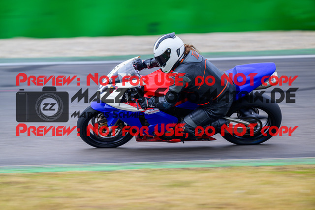 MaZZes_Fotomatrix_20240923_6007705_4440 | Fotograf Mathias Schmid
Sportfotograf,
Eventfotograf,
Hochzeitsfotograf,
Portraitfotograf