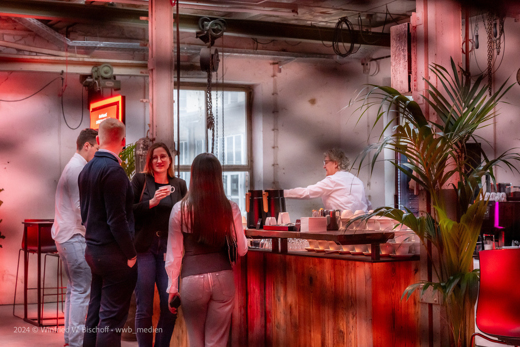 wwb_1937 | <Fotografie> <Video> <Film> <Winfried Bischoff> - Realisiert mit Pictrs.com