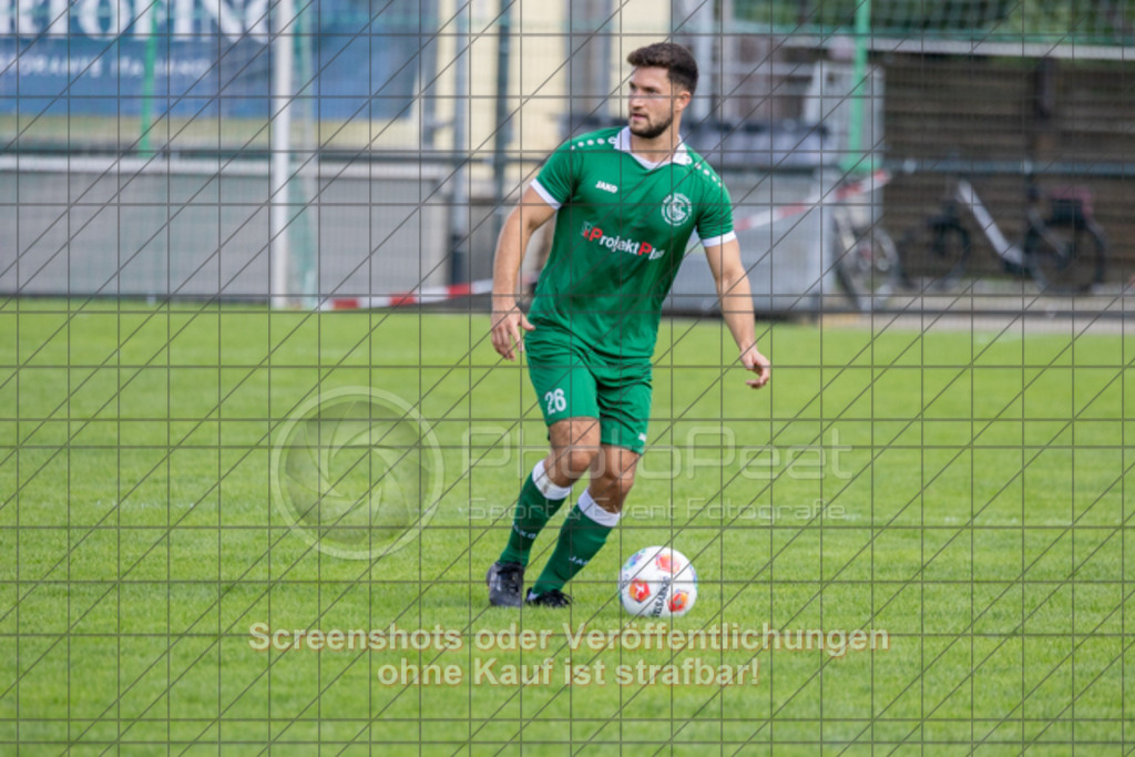 20250824_153251_0492 | #,KSG Eislingen (grün) vs. SGM Jebenhausen-Bezgenriet (orange), Fussball, Kreisliga A3 - Bezirk Neckar/Fils, 01. Spieltag, Saison 2025/2026, Rasensportplatz, Albstraße 69, 73054 Eislingen, 24.08.2025 - 15:00 Uhr,Foto: PhotoPeet-Sportfotografie/Peter Harich