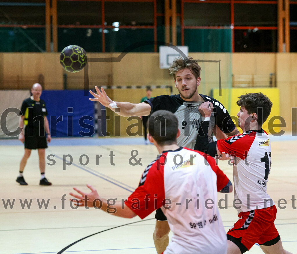2023-01-21_046_SpVgg_Altenerding_gegen_SC_Eching | Erding, Deutschland, 21.01.2023:
Handball, Bezirksoberliga Männer 2022 / 2023, 12. Spieltag, SpVgg Altenerding gegen SC Eching, Endergebnis: 29:34

Joseph Wyhnalek (SpVgg Altenerding, #11), Tim Steininger (SpVgg Altenerding, #18)

Foto: Christian Riedel / fotografie-riedel.net