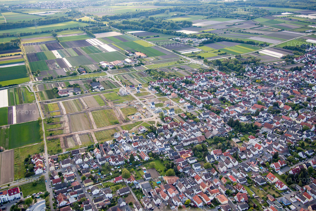 Luftbild: Neubaugebiet Westring in Griesheim im Bundesland Hessen in Deutschland. Foto: IMG_088438.jpg vom 17.05.2016 durch Werner Riehm/FLY-FOTO.de