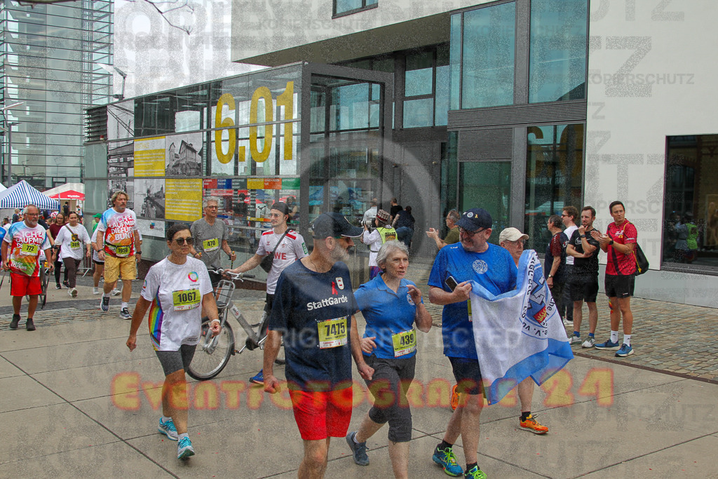 250920_1302_EV4_5140 | Sportfotografie im Rhein-Sieg Kreis, Köln, Bonn, NRW, Rheinland Pfalz, Hessen, etc. Unser Tätigkeitsfeld umfasst den Laufsport vom Volkslauf über den Marathon, Duathlon, Triathon bis zum Ultralauf wie Kölnpfad Ultra oder Schindertrail.